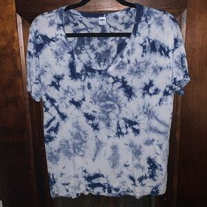 Old Navy blue tie dye shirt XS
